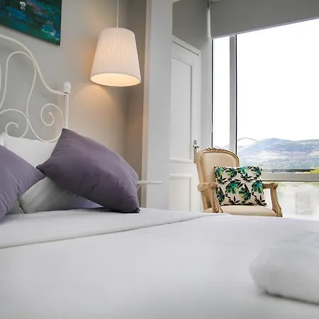 Port View Suites